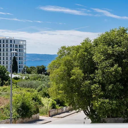 Apartament Eternity Split